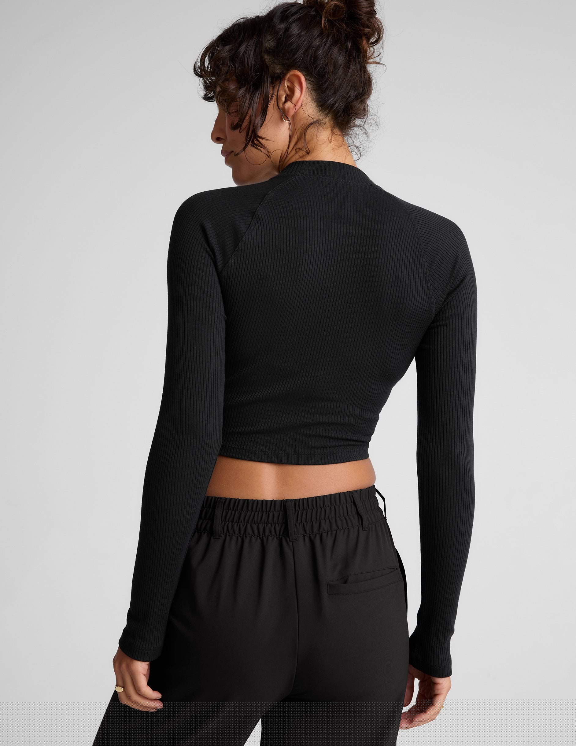 black ribbed cropped top.