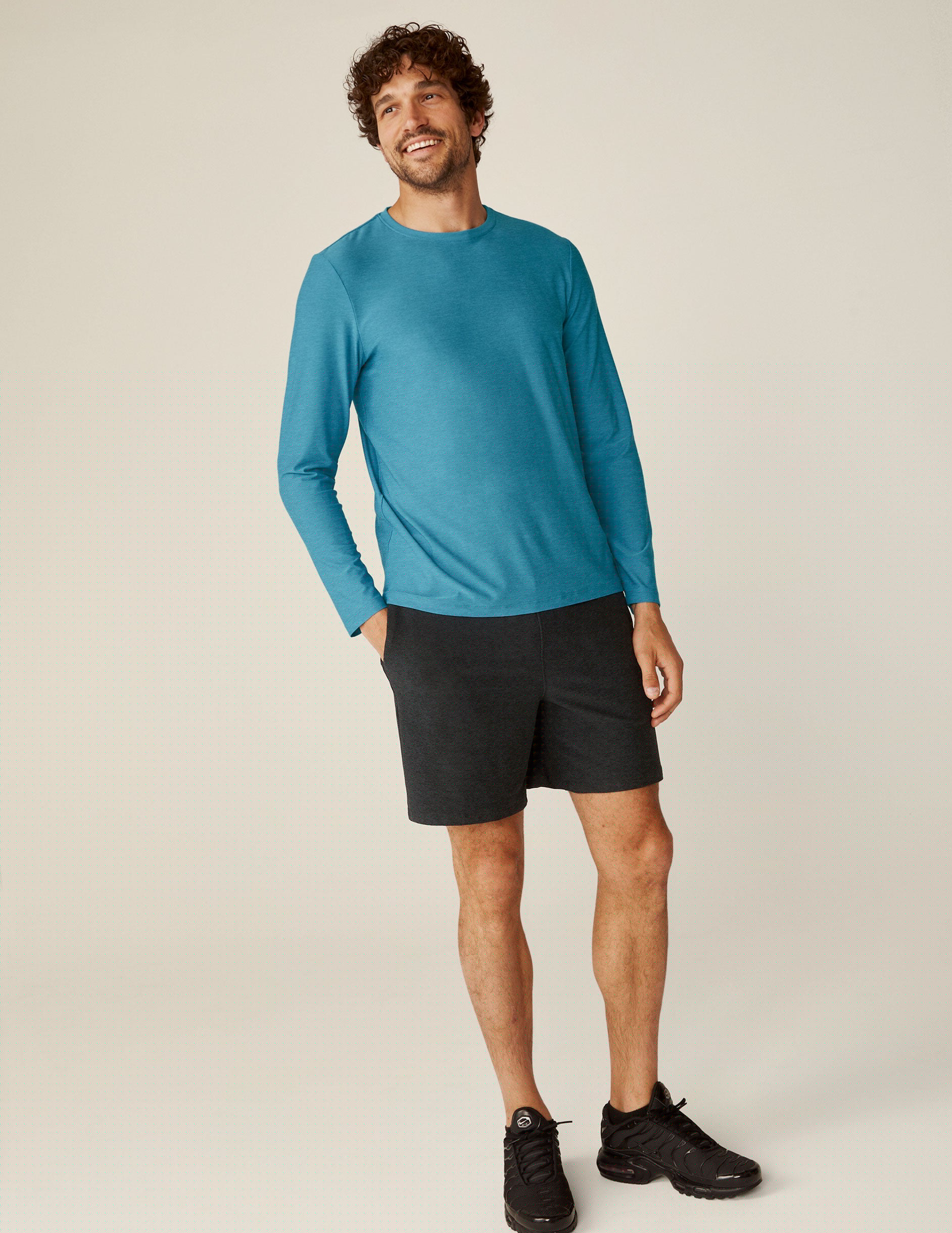 blue long sleeve men's crew neck top.