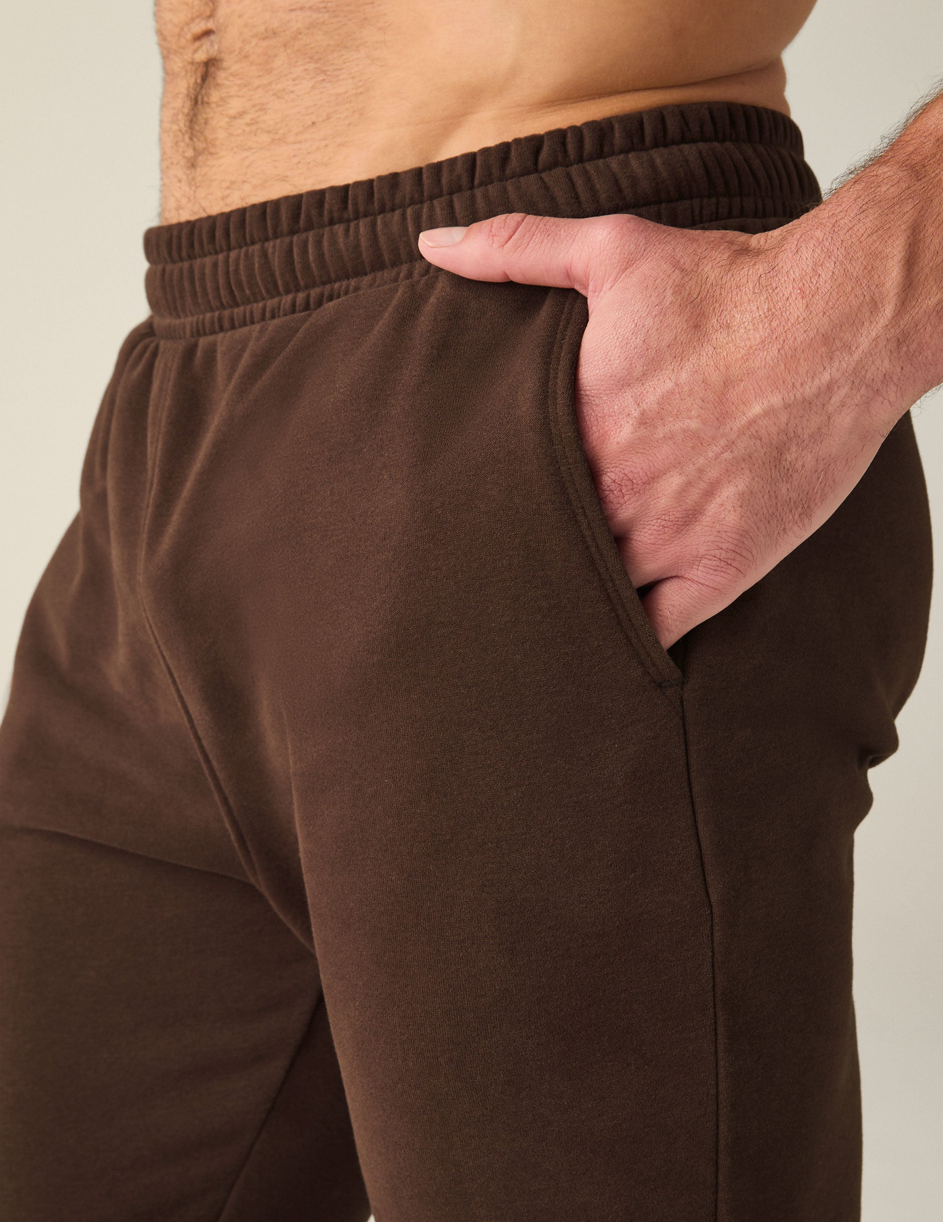 brown mens jogger sweatpant with pockets.