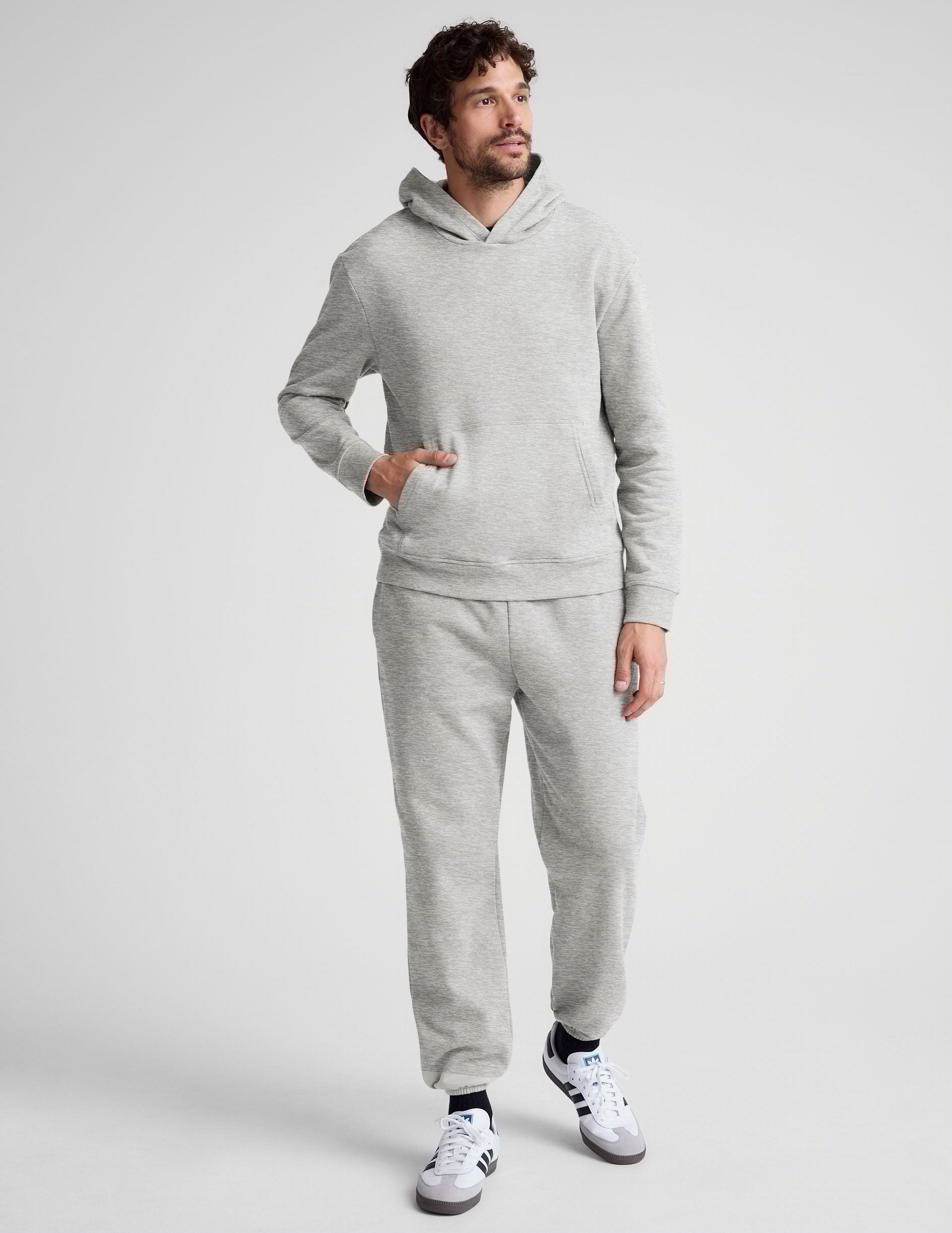 gray men's sweatpants.