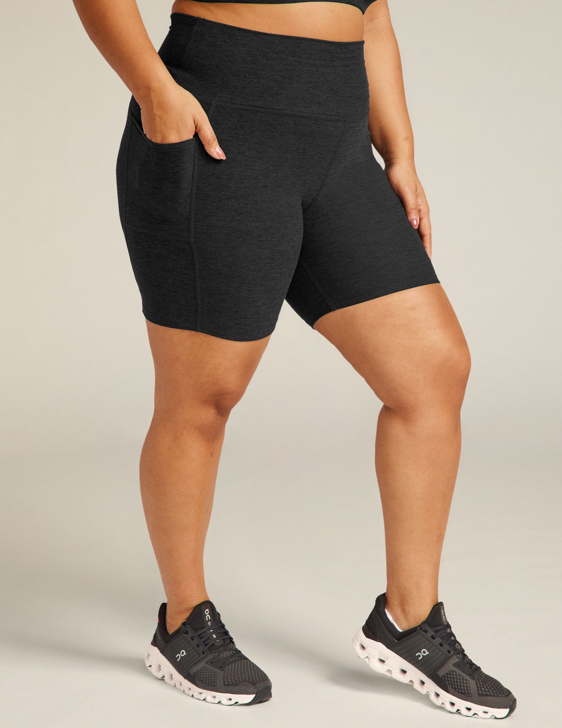 Spacedye Keep Pace 7" Pocket Short